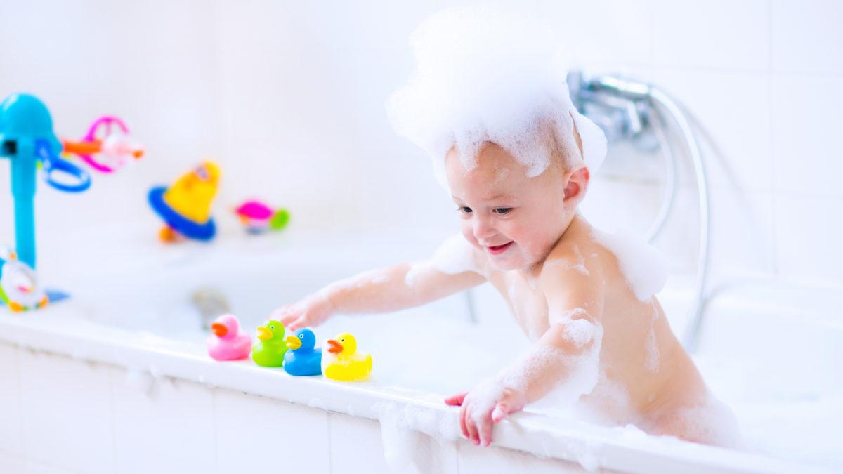 Najlepsze wskazówki, jak sprawić, aby Twoje dziecko mogło cieszyć się z kąpieli